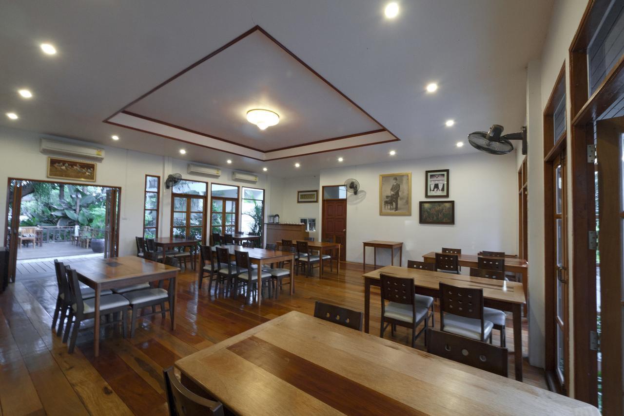 Tree House Hotel Sisaket Екстериор снимка